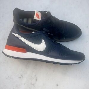 New Nike Sneakers